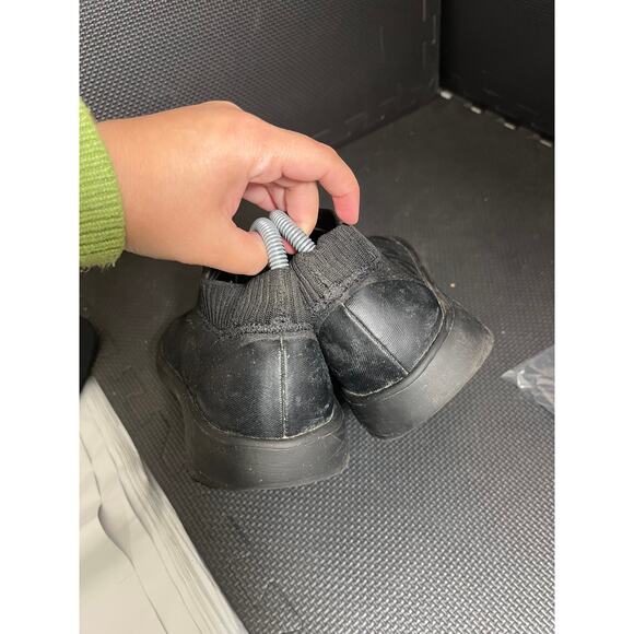 OOFOS Oomg eeZee Mid Knit Shoe Recovery Sneaker in Black Men's Size 10 - Picture 6 of 7